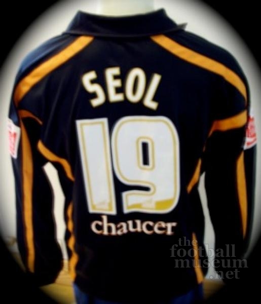 Ki-Hyeon Seol  Match Worn Wolves Shirt